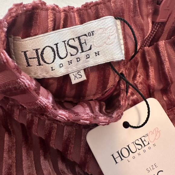 House of CB Rose Gold Velvet Mock Neck Mini Dress 🌹✨ - Picture 8 of 8